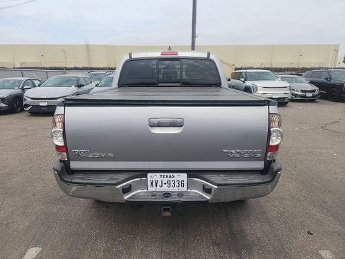 Used 2015 Toyota Tacoma PreRunner w/ SR5 Package RWD image 11