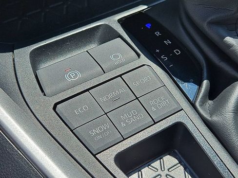 Used 2025 Toyota RAV4 XLE w/ Weather Package AWD/4WD image 24