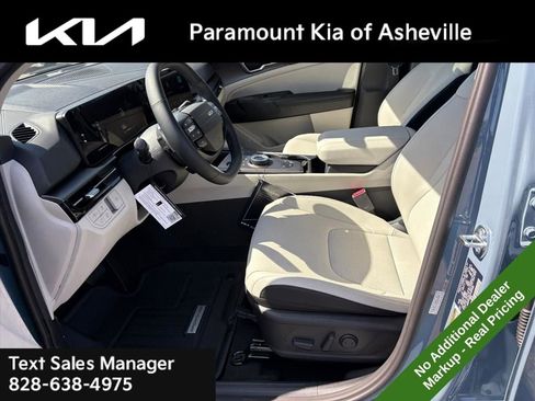 New 2026 Kia Sportage EX image 18