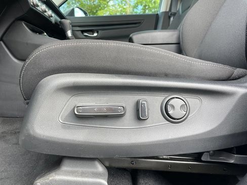 Certified 2025 Honda CR-V EX image 24