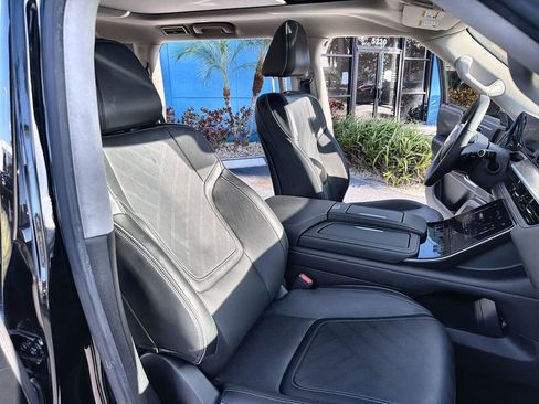 Used 2025 INFINITI QX80 Luxe image 35