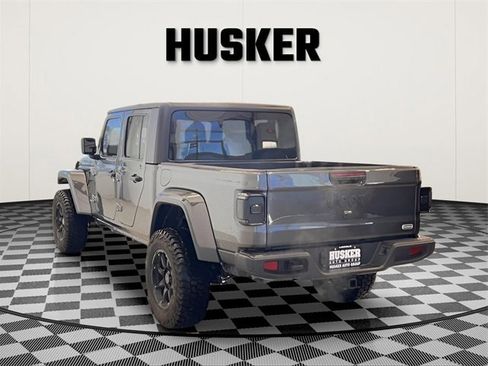 Used 2020 Jeep Gladiator Overland image 7