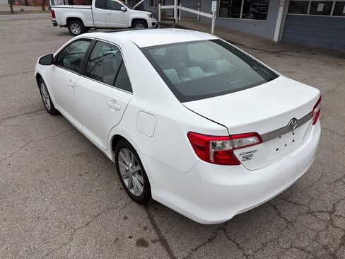 Used 2014 Toyota Camry XLE image 6