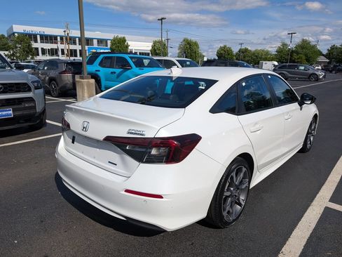 Used 2025 Honda Civic Sport Touring image 7