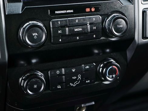 Used 2020 Ford F550 2WD Crew Cab Super Duty w/ XLT Value Package image 31