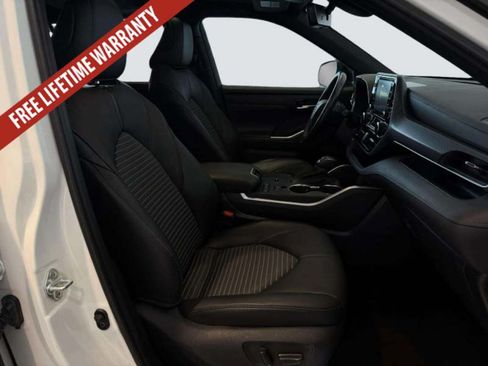 Used 2021 Toyota Highlander XSE FWD image 37