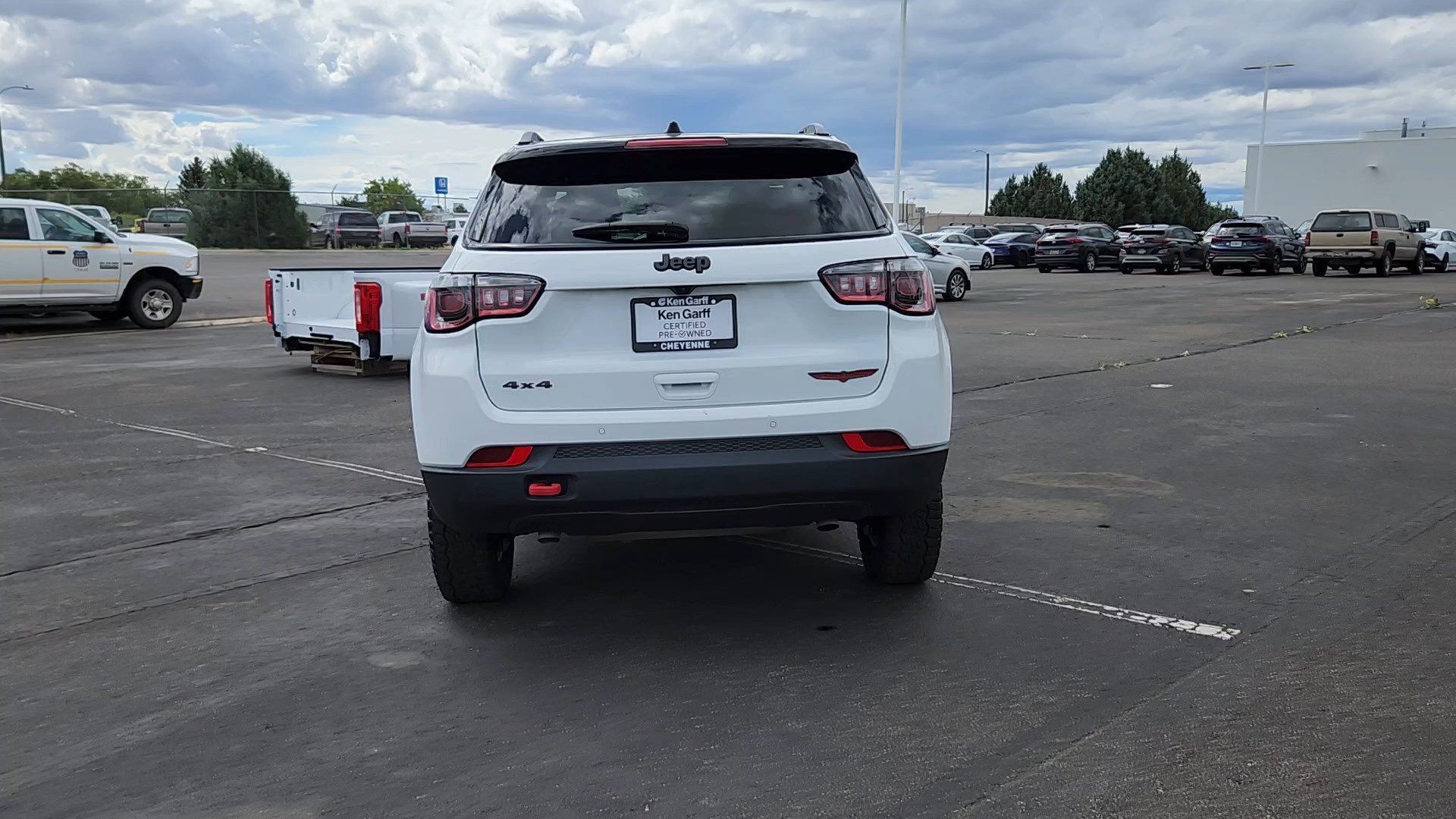 Used 2026 Jeep Compass Trailhawk AWD/4WD image 3