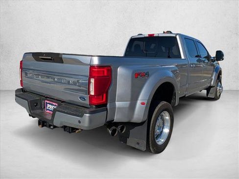 Used 2022 Ford F450 Platinum w/ FX4 Off-Road Package image 5