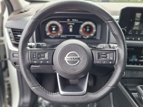 Used 2021 Nissan Rogue Platinum AWD/4WD image 11