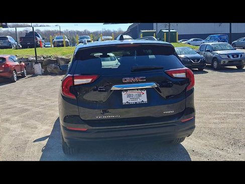 Used 2022 GMC Terrain SLE w/ Driver Convenience Package AWD/4WD image 7