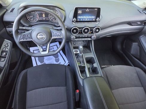 Used 2024 Nissan Sentra SV FWD image 9