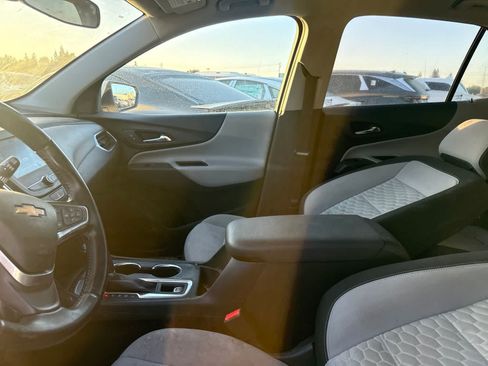Used 2018 Chevrolet Equinox LT FWD image 21