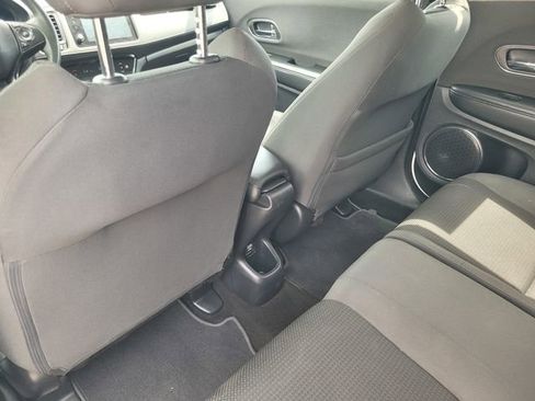 Used 2019 Honda HR-V EX image 12