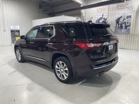 Used 2021 Chevrolet Traverse Premier AWD/4WD image 6
