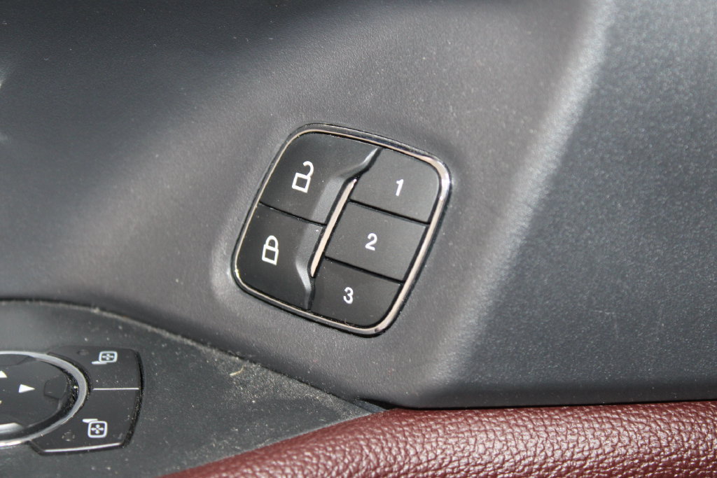 Used 2022 Ford Expedition Max Limited AWD/4WD image 26
