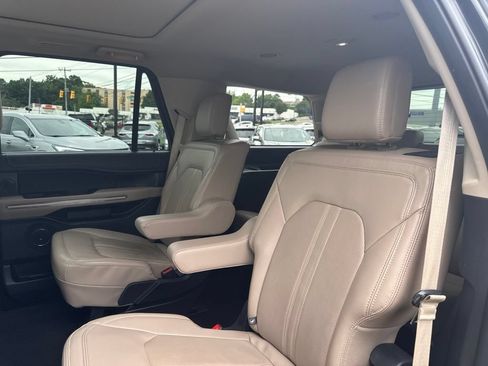 Used 2024 Ford Expedition Limited AWD/4WD image 22