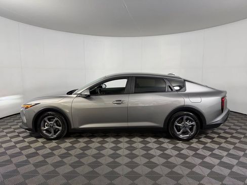 Used 2025 Kia K4 LXS image 11