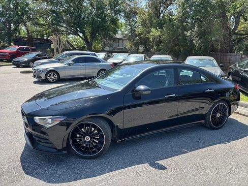 Used 2023 Mercedes-Benz CLA 250 w/ AMG Line image 3