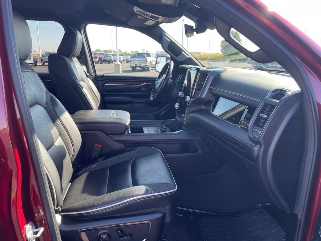 Used 2025 RAM 1500 Limited AWD/4WD image 25