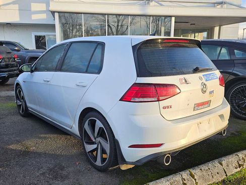 Used 2019 Volkswagen GTI SE image 4