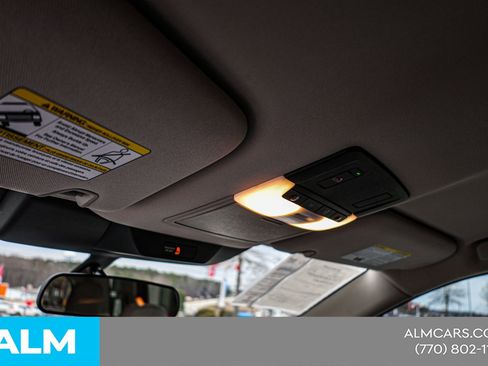 Used 2024 Nissan Pathfinder SV image 50