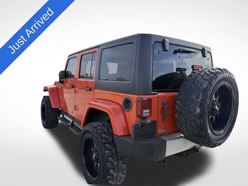 Used 2015 Jeep Wrangler Unlimited Sahara w/ Max Tow Package image 5