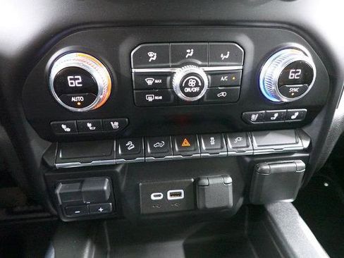 Used 2021 GMC Sierra 1500 AT4 image 19