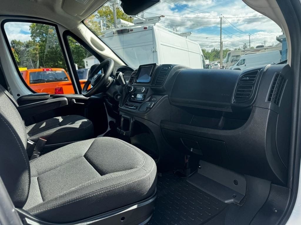 Used 2025 RAM ProMaster 2500 FWD image 15