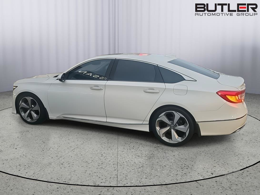 Used 2018 Honda Accord Touring image 6