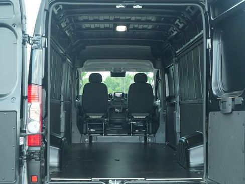 New 2026 RAM ProMaster 2500 w/ Quick Order Package 22G SLT FWD image 14