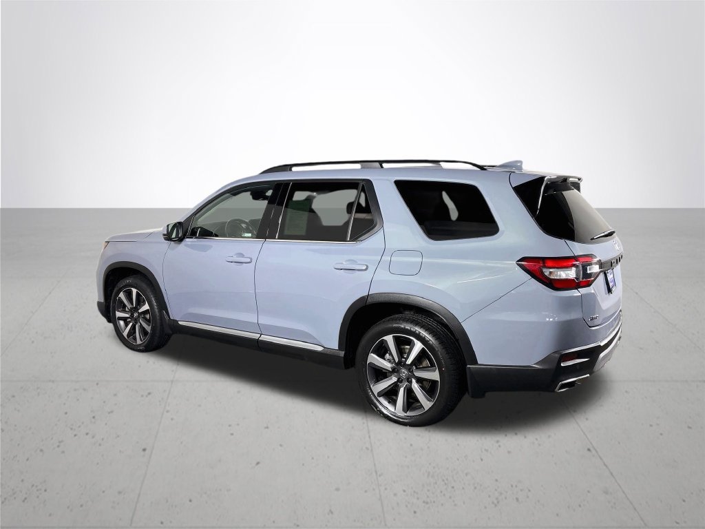 Used 2024 Honda Pilot Touring image 8