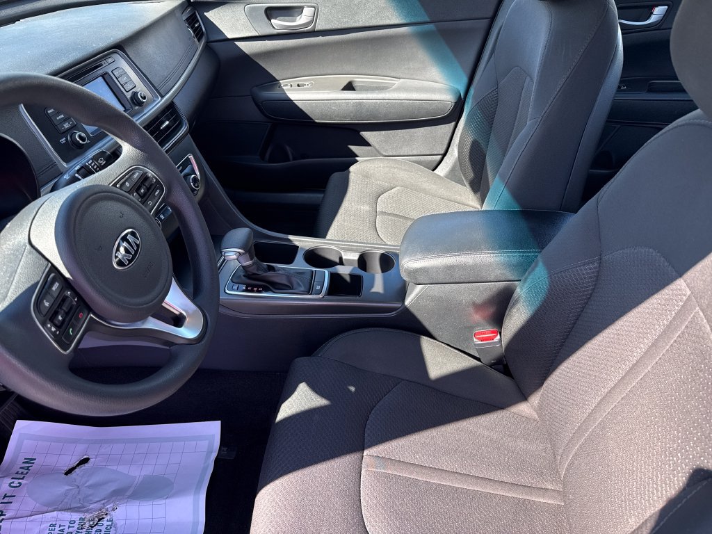 Used 2017 Kia Optima LX FWD image 10