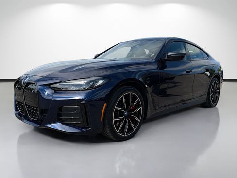 Used 2024 BMW i4 eDrive40 w/ M Sport Package image 7