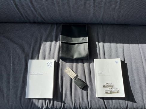 Used 2021 Volkswagen Jetta GLI Autobahn w/ GLI Autobahn Black Package image 16