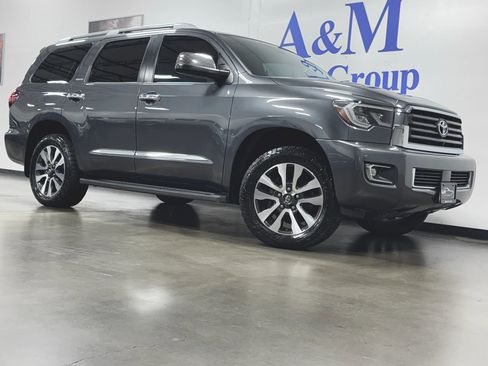 Used 2019 Toyota Sequoia Limited w/ Safety & Convenience Package AWD/4WD image 2