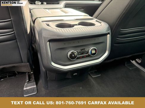 Used 2025 Ford Expedition Platinum AWD/4WD image 32