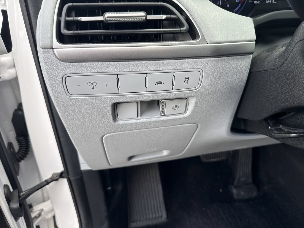 Used 2020 Hyundai Palisade SE FWD image 19