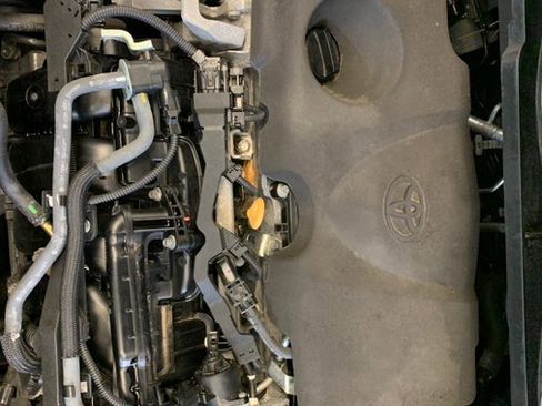 Used 2023 Toyota Sienna Limited w/ Protection Package (TMS) image 71