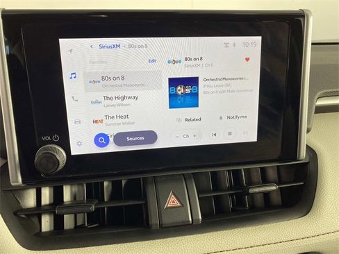 Used 2024 Toyota RAV4 XLE image 19