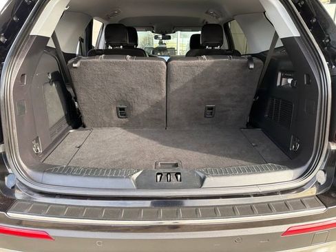 Used 2022 Ford Explorer Limited w/ Equipment Group 301A image 23