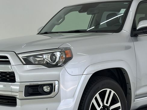 Used 2024 Toyota 4Runner Limited AWD/4WD image 12