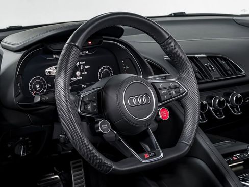 Used 2020 Audi R8 V10 image 13