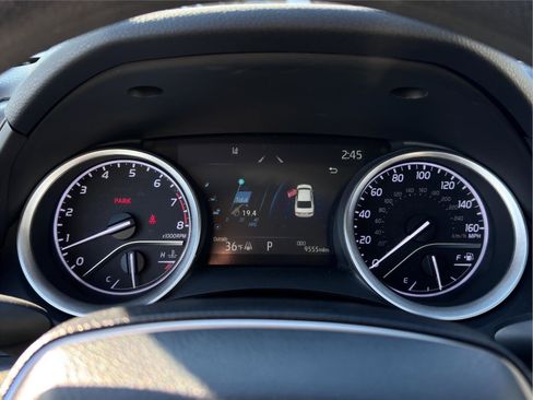 Used 2022 Toyota Camry LE image 11