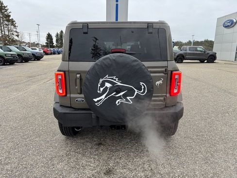 New 2025 Ford Bronco Outer Banks image 4