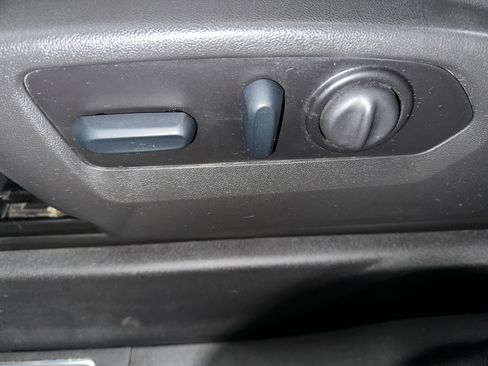 Used 2022 GMC Sierra 3500 Denali w/ Denali Black Diamond Edition image 26