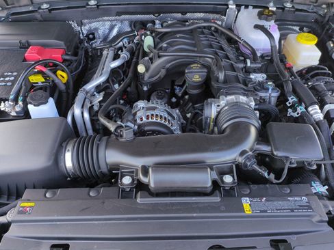 New 2025 Jeep Wrangler Unlimited Rubicon w/ Safety Group image 21