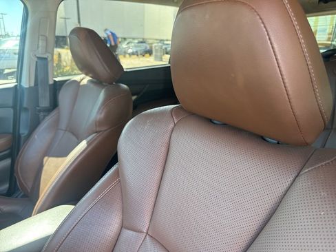 Used 2022 Subaru Ascent Touring image 6