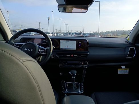 New 2026 Kia Seltos EX w/ EX Sunroof Package image 10