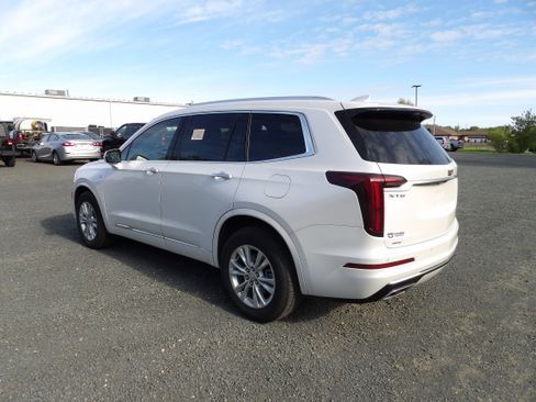 Used 2025 Cadillac XT6 Luxury AWD/4WD image 6