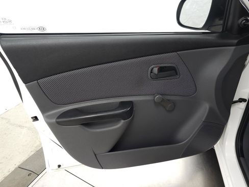 Used 2011 Kia Rio5 LX FWD image 10